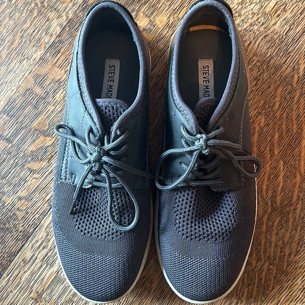 Boys Steve Madden Casual Dress Shoe sz7